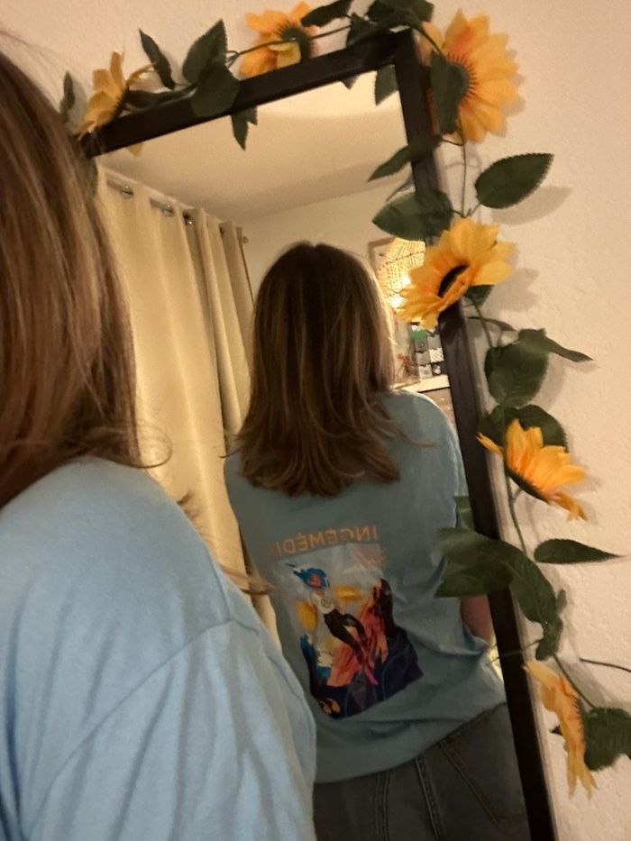 T-shirt bleu ciel Motif dans le dos - photo numéro 2