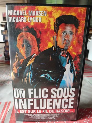 VHS Un flic sous influence 