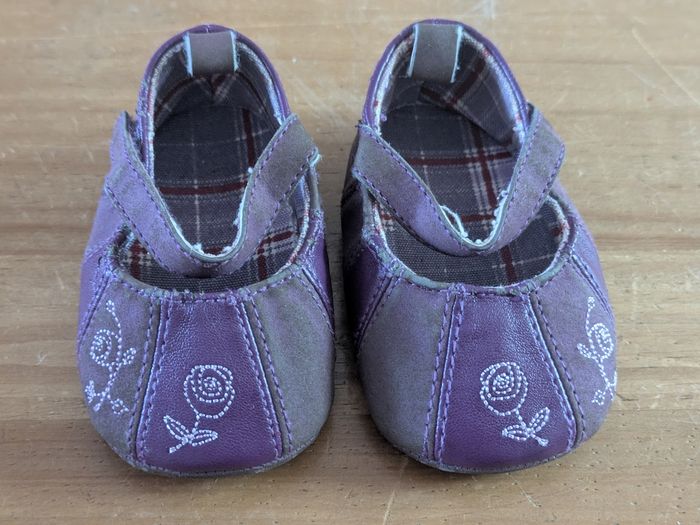 Chaussons/chaussures violet bébé fille 6 mois