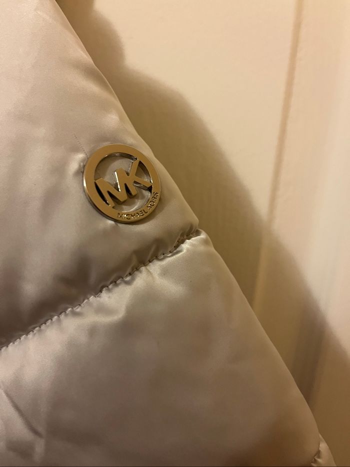 Doudoune Michael Kors taille 3 ans et demi - photo numéro 8