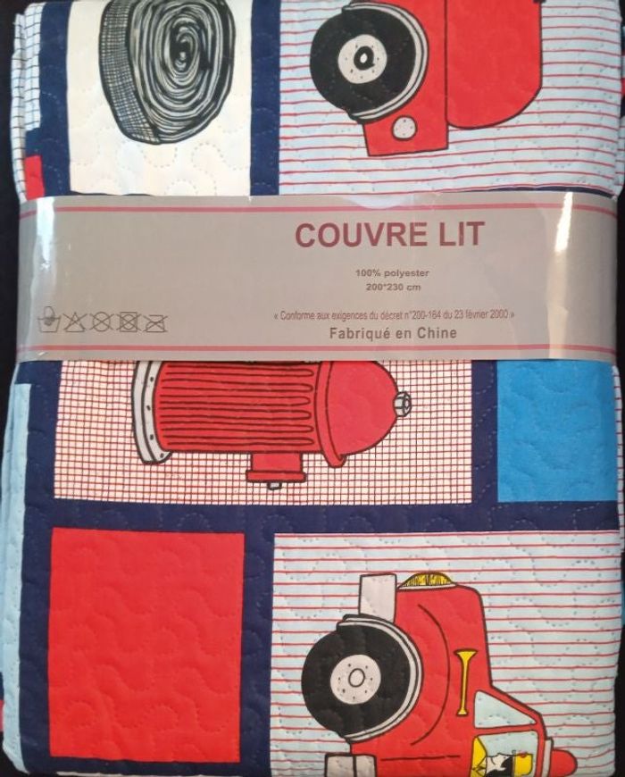 Couvre lit enfant thème pompier
