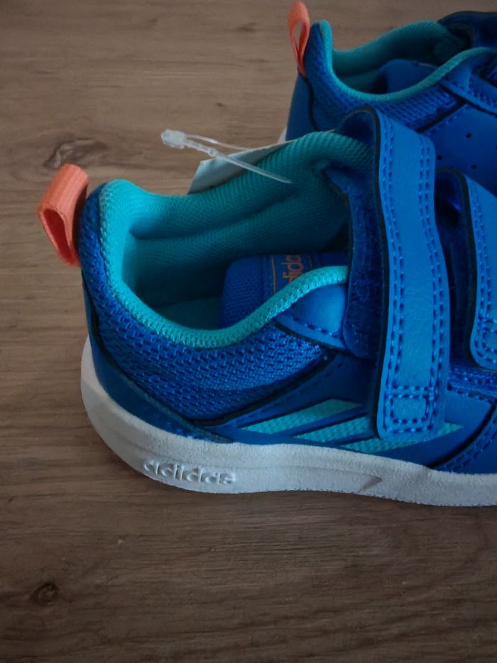 Basket garçon, taille 20, adidas - photo numéro 4