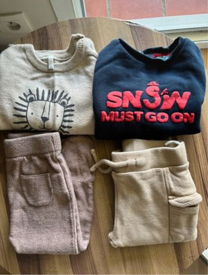 Lot Ensemble de pull et pantalon taille 6 mois