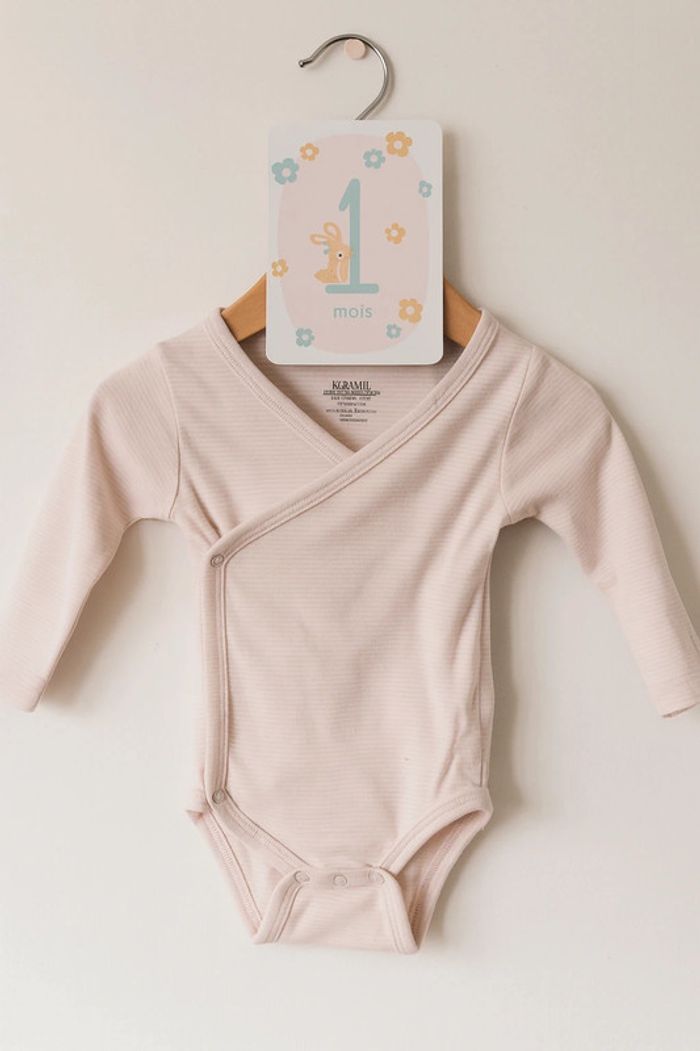 Body cache coeur manches longues Kiabi Taille 1 mois