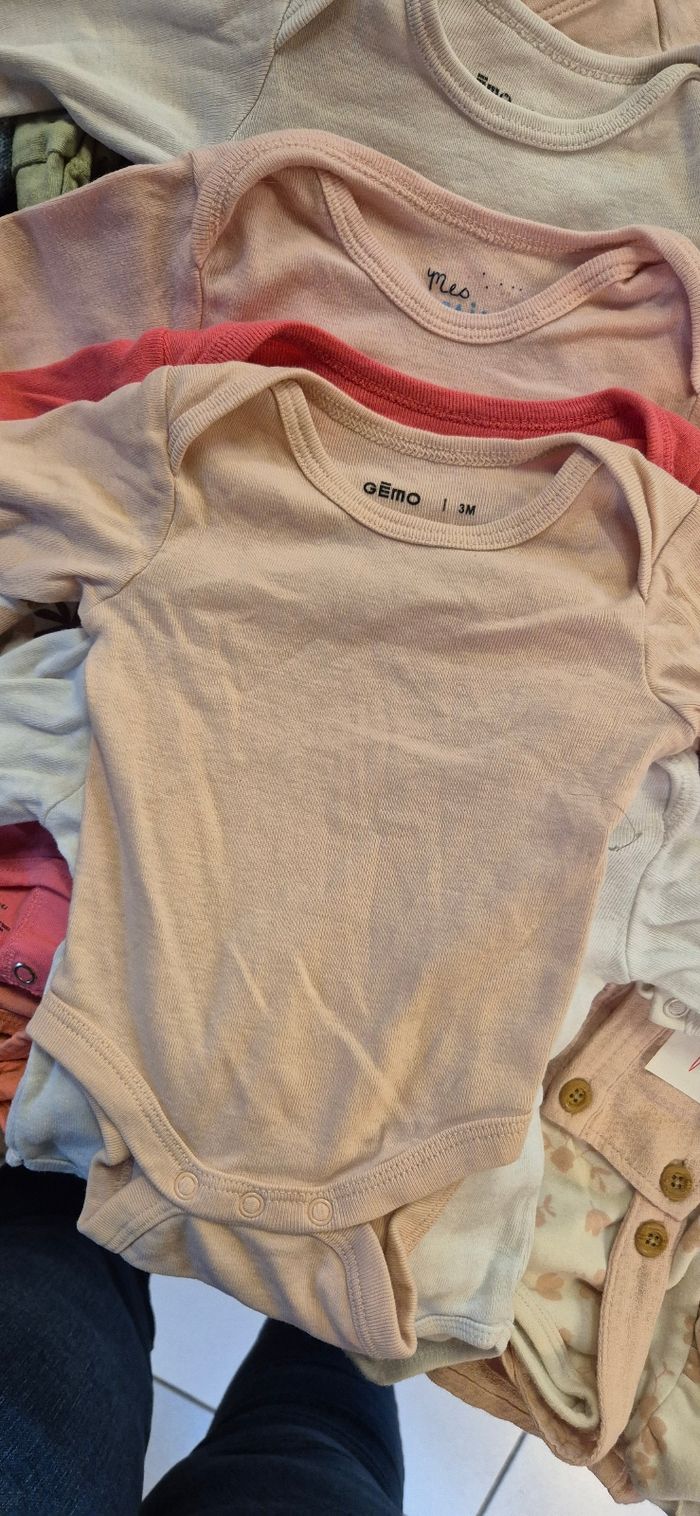 Lot de 7 bodies manches longues - photo numéro 2