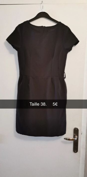 Robe noir taille 38
