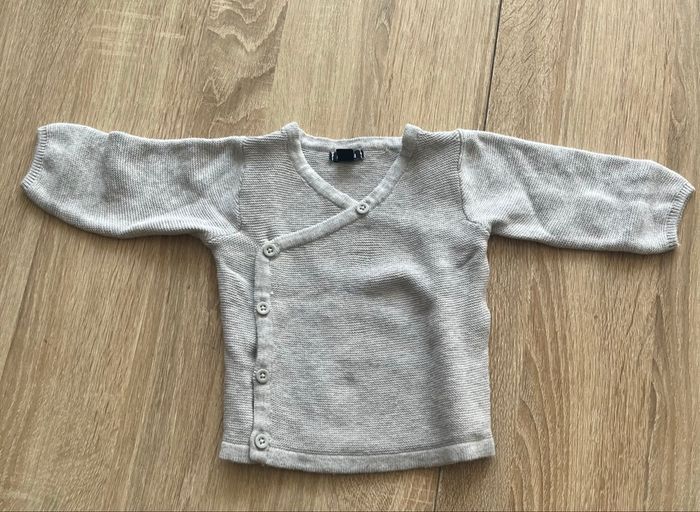 Lot 3 brassières taille 3 mois - photo numéro 3