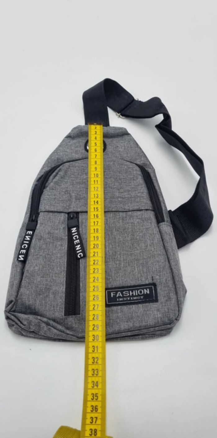 Sac à dos gris neuf - photo numéro 3