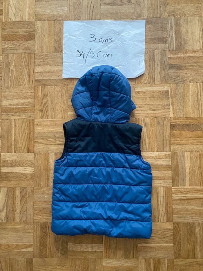 Manteau / doudoune chaude sans manches avec capuche - 3 ans - Kiabi - TBE - photo numéro 5