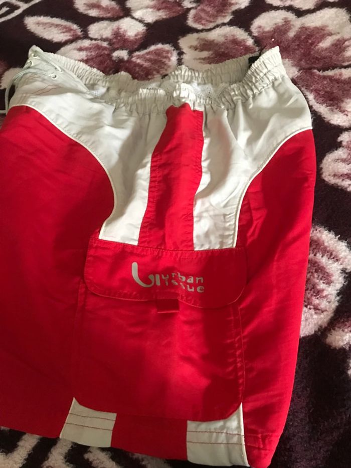 Short rouge homme taille L - photo numéro 2