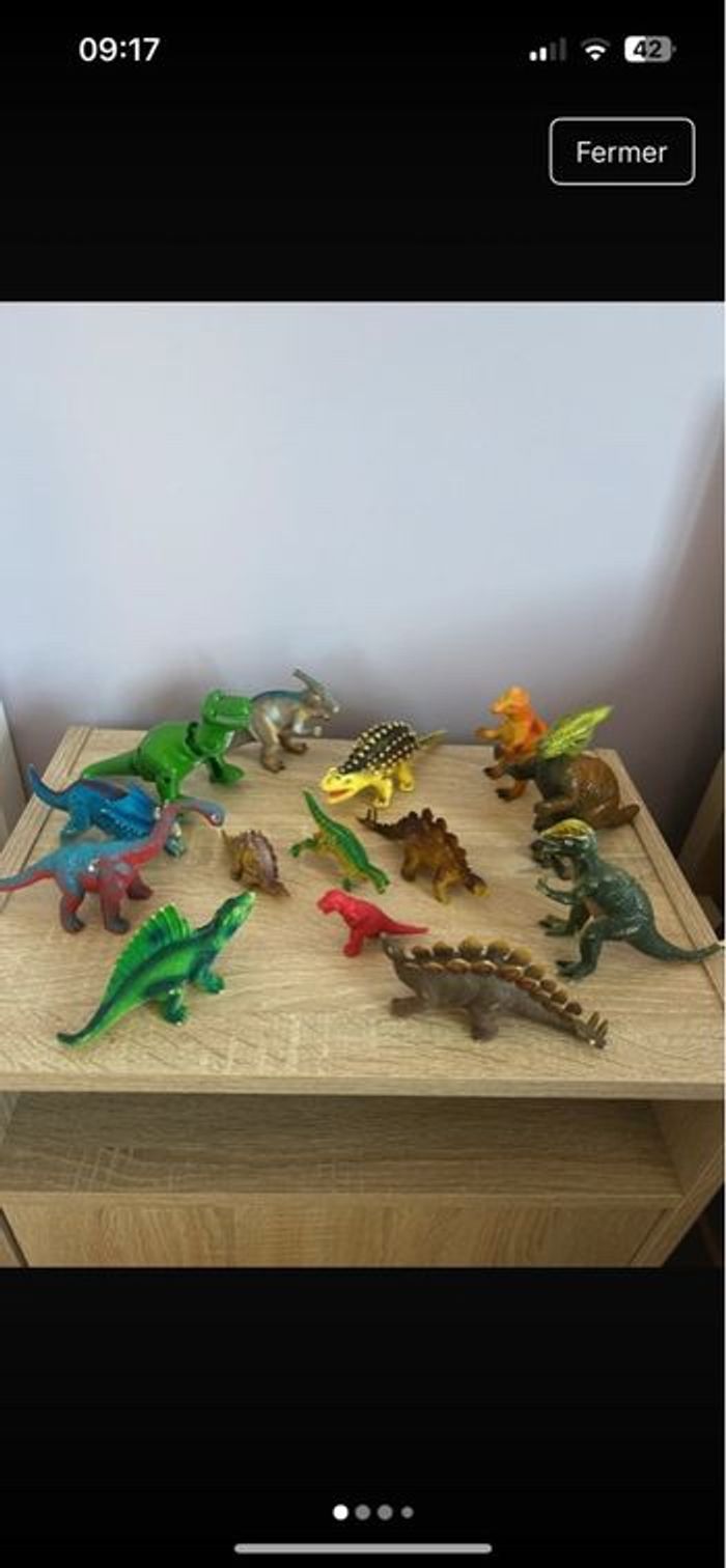 Lot de 14 dinosaures