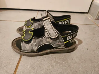 Sandales