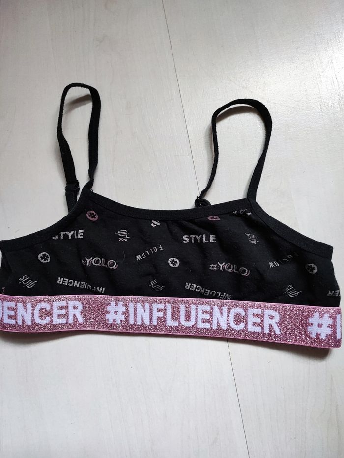 Lot 2 brassières - photo numéro 2