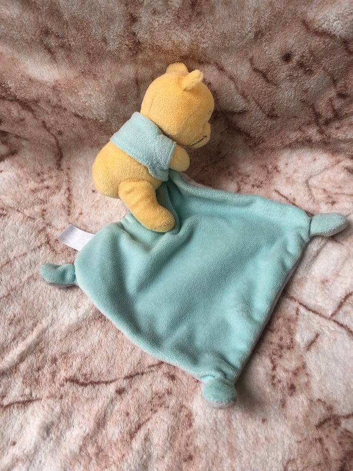 Doudou mouchoir bleu gris nuage etoile Winnie l'ourson Nicotoy Disney Baby - photo numéro 2