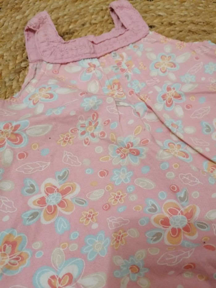Robe rose à fleurs - photo numéro 2