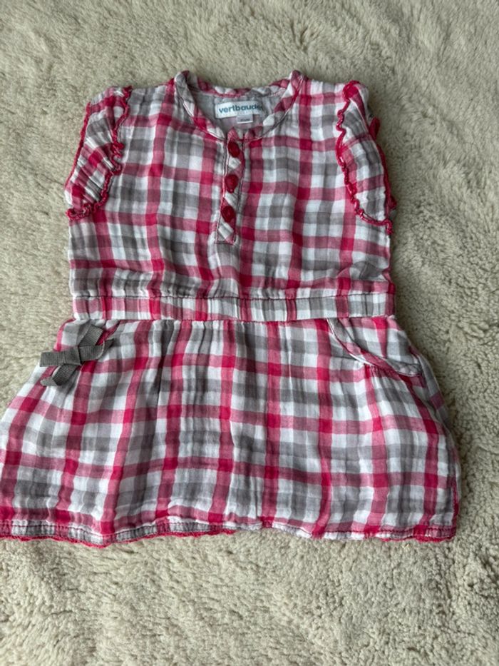 👗 robes lot de 4 - bébé fille 6 mois - très bon état - Kiabi verbaudet - photo numéro 9