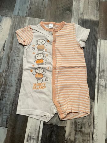 Très jolie grenouillère été garçon 12 mois