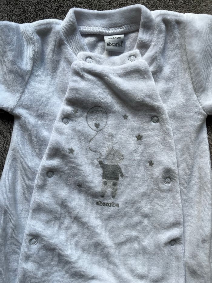 Pyjama 1 mois - photo numéro 2
