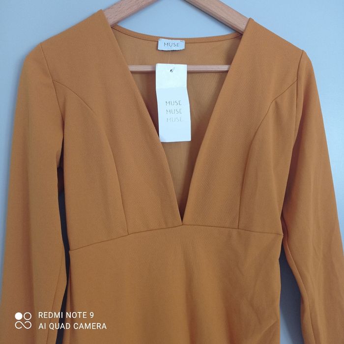 Robe ocre t38 neuve - photo numéro 2