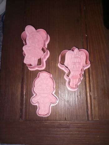 Lot de 3 emportes pièces poupée lol