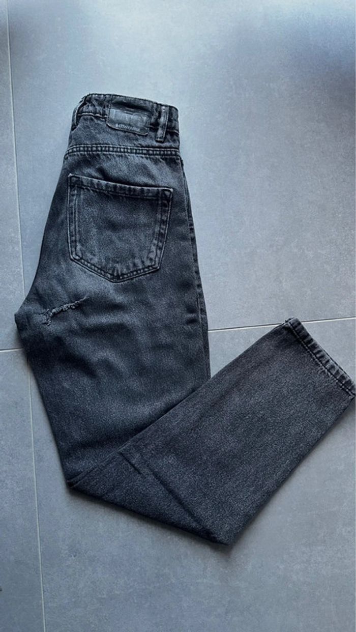 Jean Mom Stradivarius