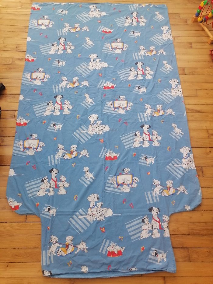 Housse de couette enfant vintage 101 Dalmatiens - photo numéro 2