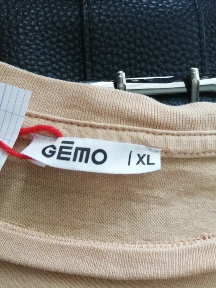 Tee-shirt beige avec écriture noir euh / gémo / (XL) - photo numéro 5