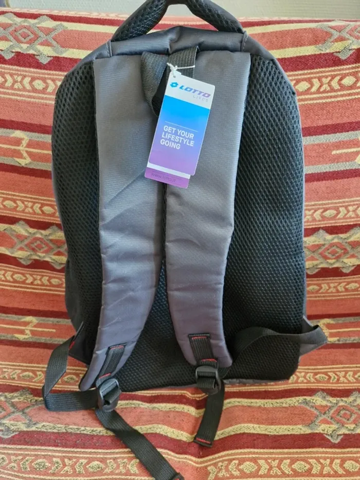 Grand sac à dos Lotto valeur 80€ - photo numéro 3