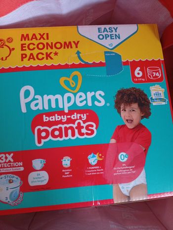 Lot de 74 couches culottes Pampers taille 6 à 30€