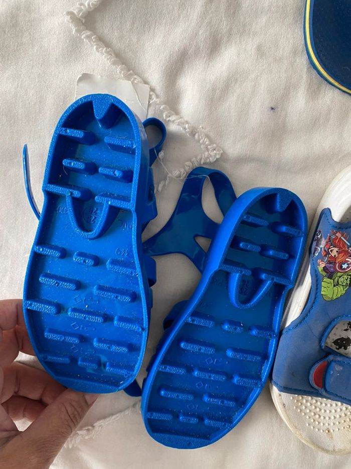 Lot de 3 paire de sandalette ,claquette garçon 25/26 - photo numéro 5