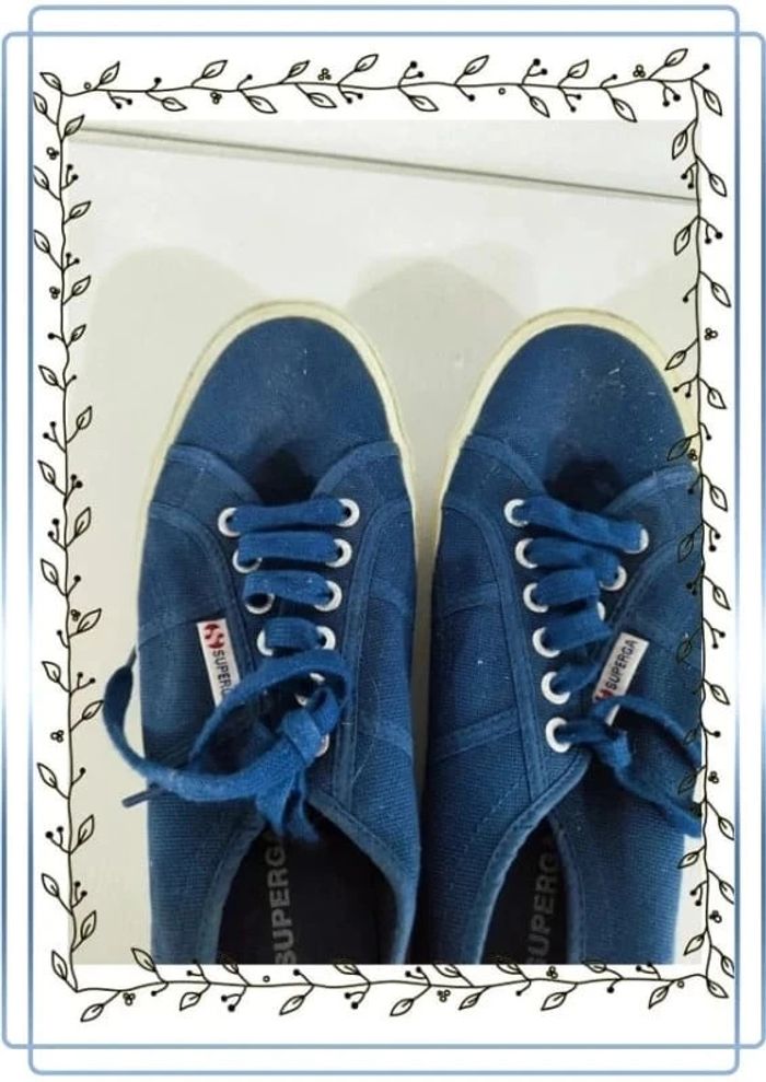 Chaussures Superga bleu, taille 42, bon état mais quelques traces - photo numéro 7