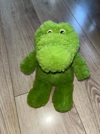 Très belle peluche crocodile 🐊