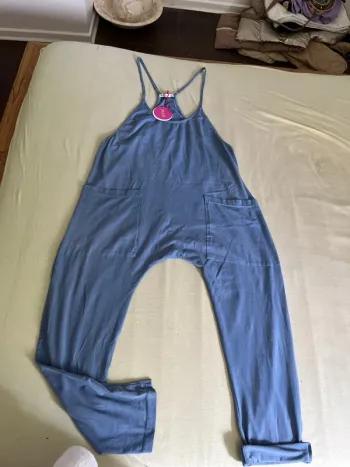 Combinaison coton bleue neuve