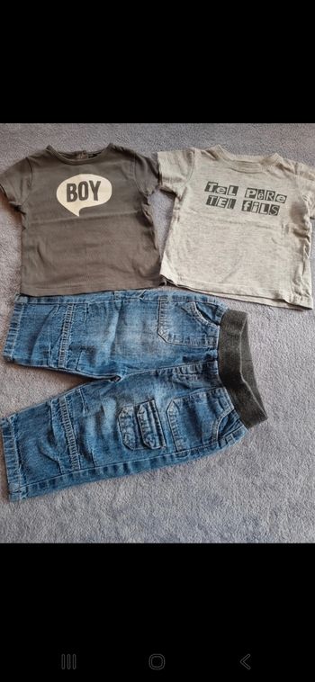 Ensemble jean avec 2 tee-shirt