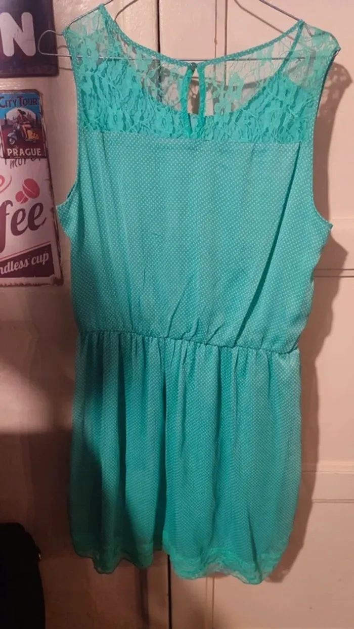 Robe verte - photo numéro 2