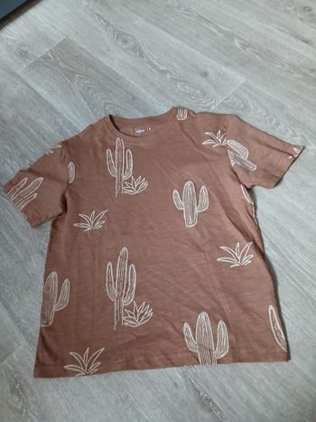Tee shirt 8 ans à motifs