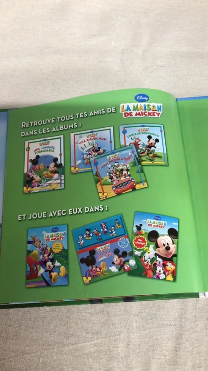 Livre la maison de Mickey « une étrange invitation « - photo numéro 3