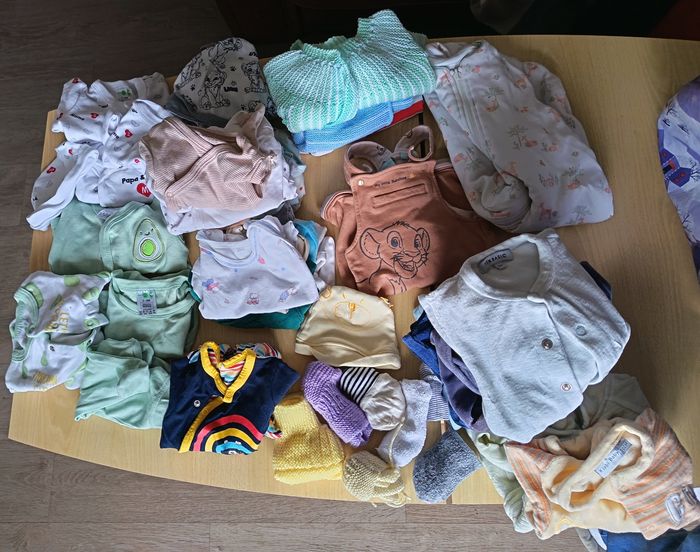 Lot vêtements garçon 0-1 mois