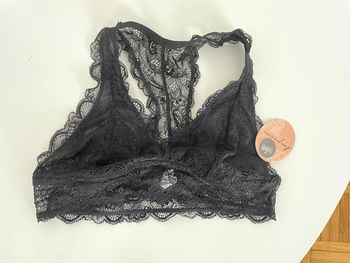Brassière en dentelle noire 90B
