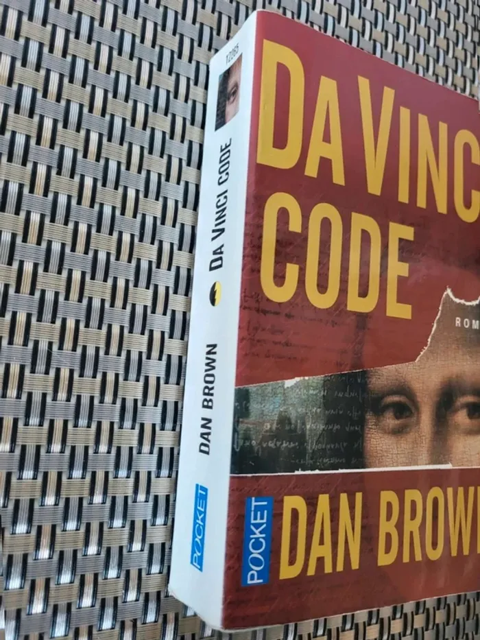 Livre Da  Vinci Code de Dan Brown  en  bon état. - photo numéro 2