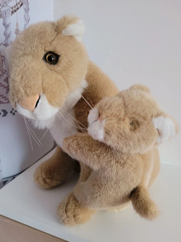 Peluche lionne et son petit - photo numéro 4
