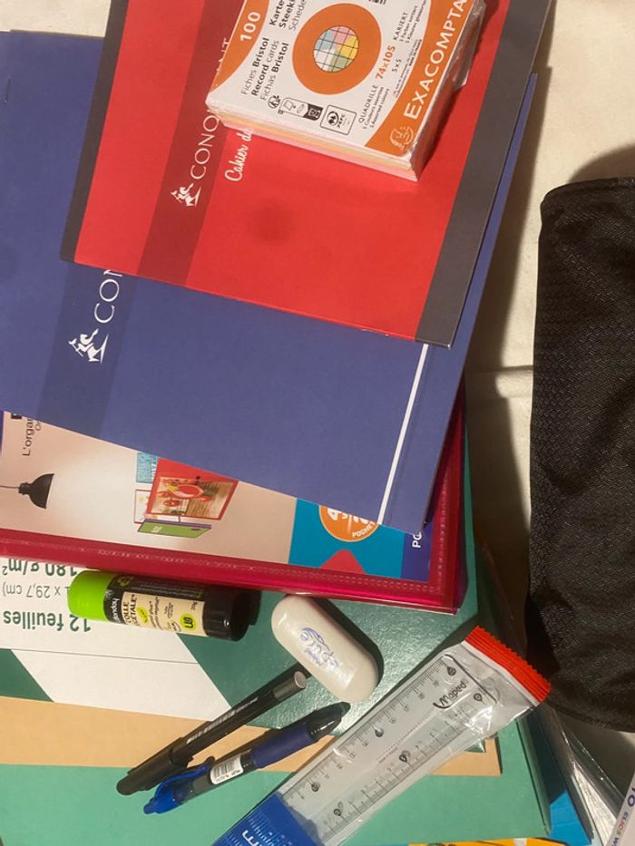 Lot fournitures scolaires - photo numéro 3