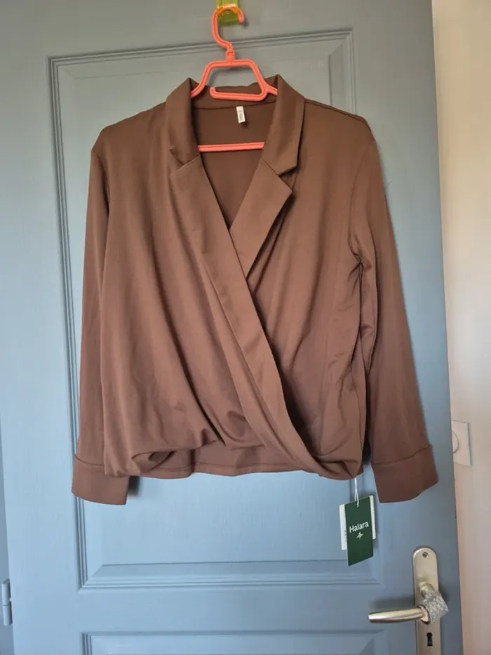 chemise coupe croisée Halara taille S neuve