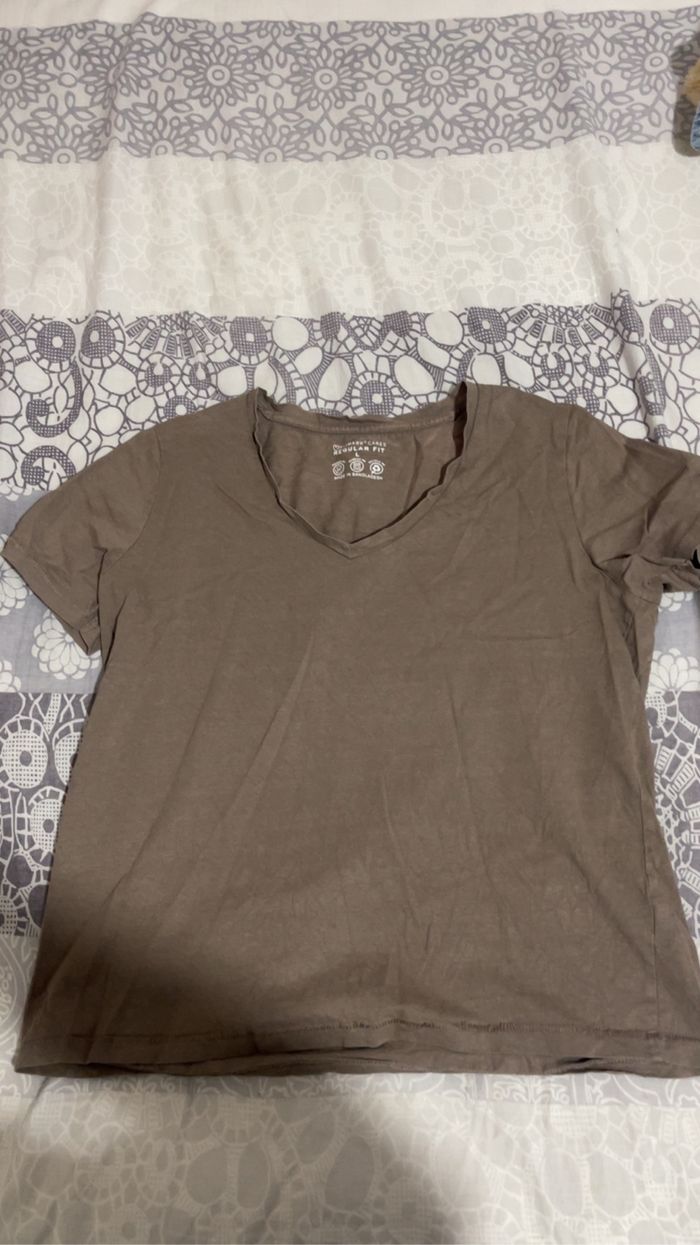 Lot 4 teeshirt - photo numéro 3