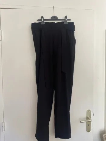 Pantalon noir Jennyfer 40