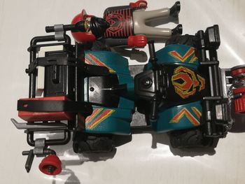 Quad voleur et son butin