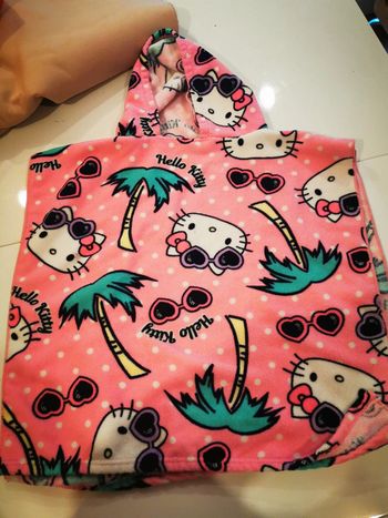 Poncho hello kitty