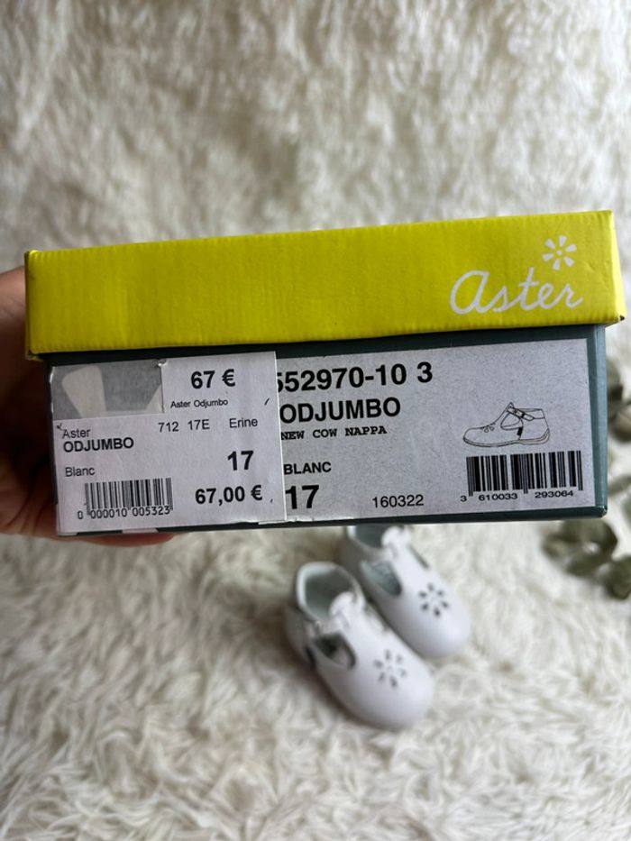 Paire de chaussures blanches aster taille 17 - photo numéro 6