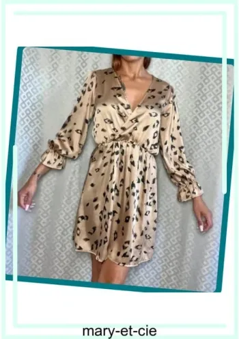 Robe mélodie manches longues, décolletée, satinée, taille 1 - rue des abbesses