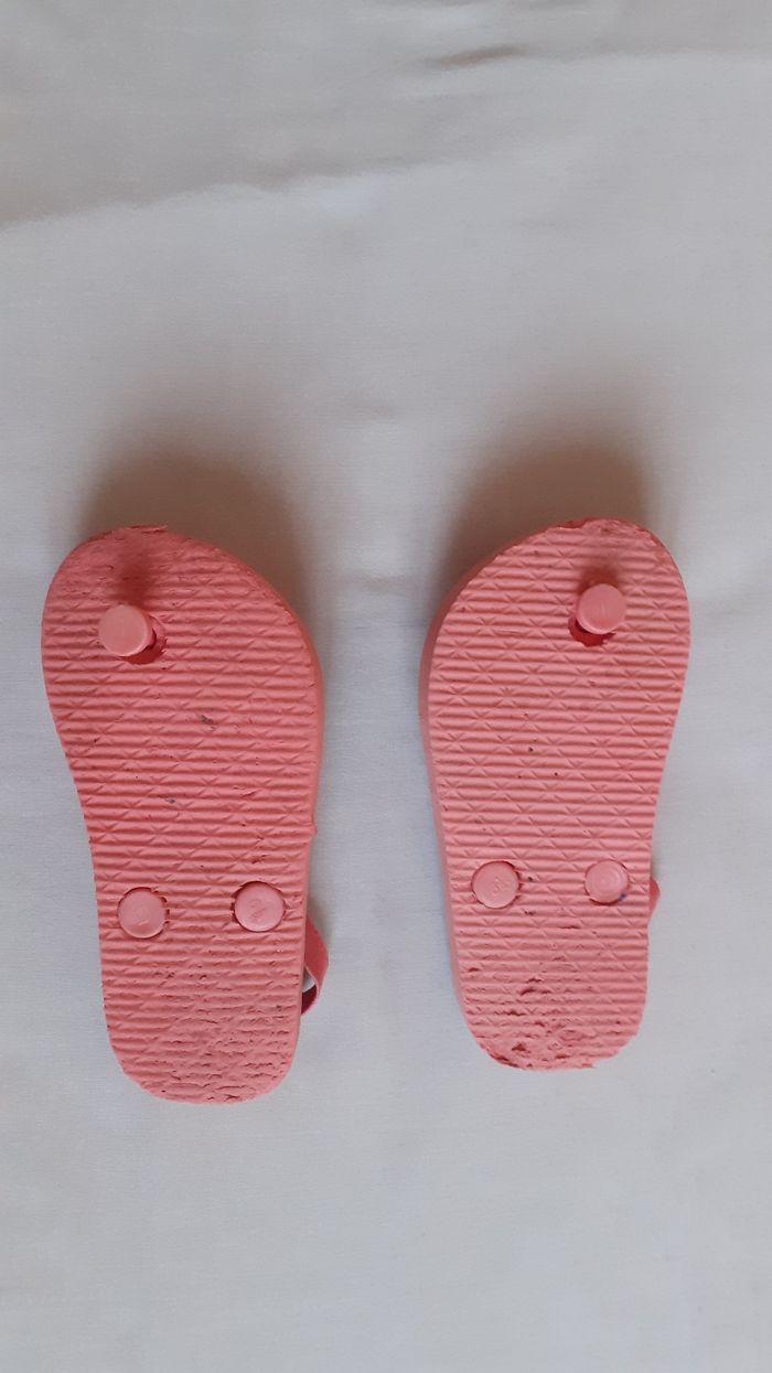 Tongs mixtes pointure 24 - photo numéro 3